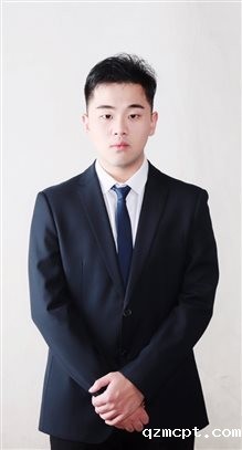 ../王子旋入党材料/证件照/c498aa97afbd9bef0f2d96b0983334d.jpg